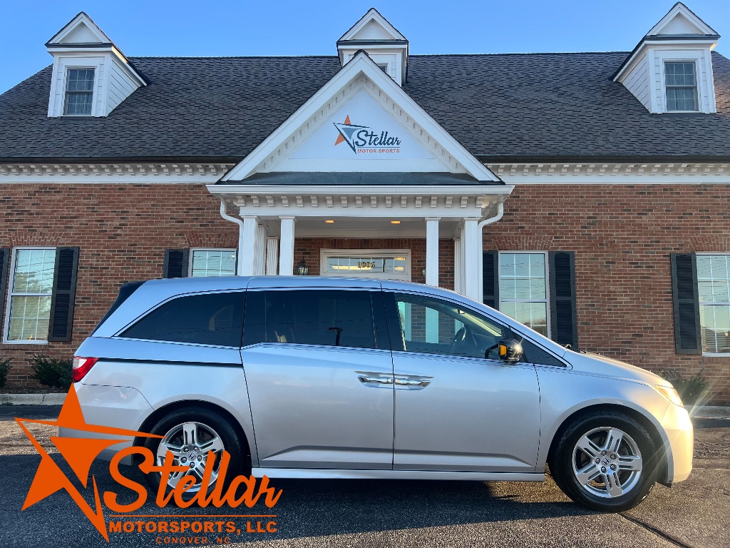 2012 Honda Odyssey Touring for sale by dealer