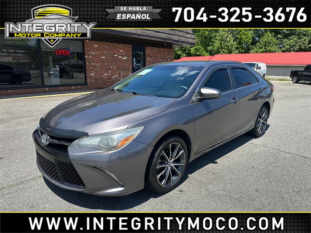 2015 Toyota Camry XSE for sale by dealer
