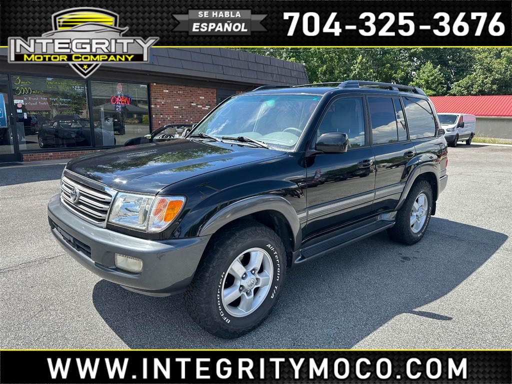 2004 Toyota Land Cruiser 4WD for sale by dealer