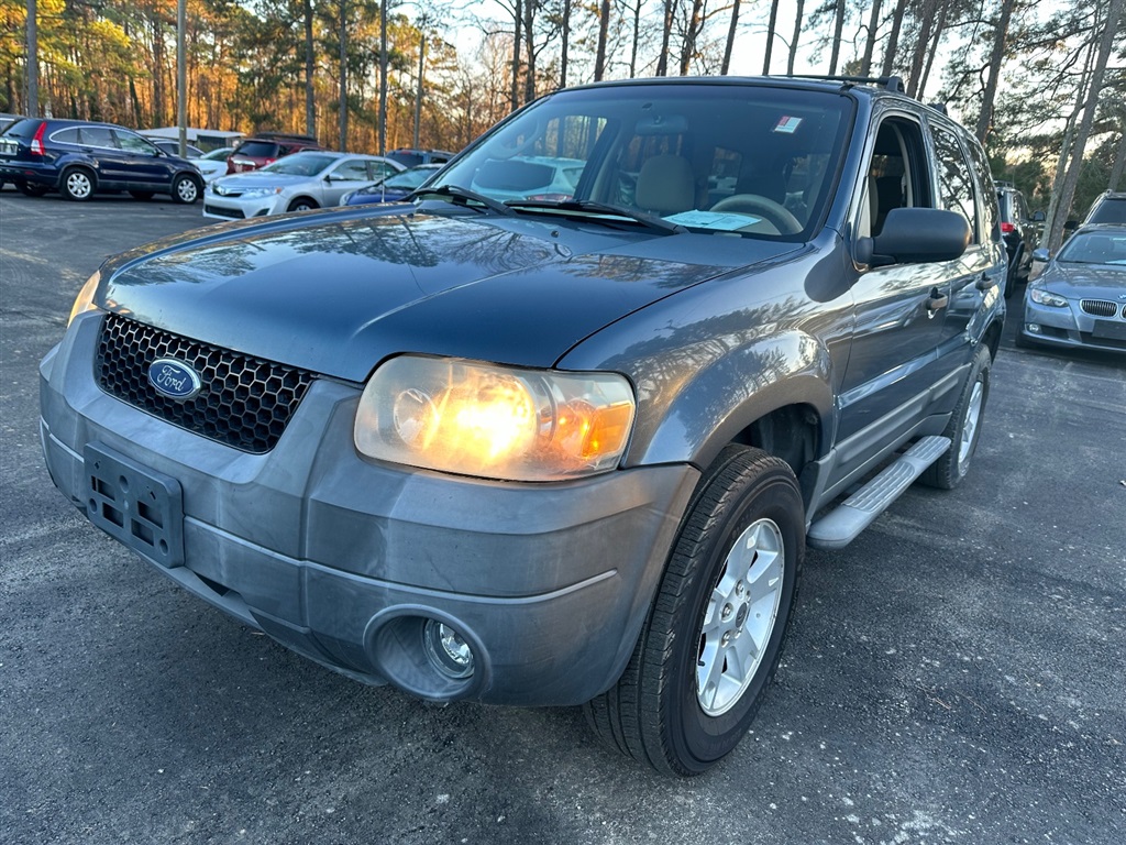 2005 FORD ESCAPE XLT for sale by dealer