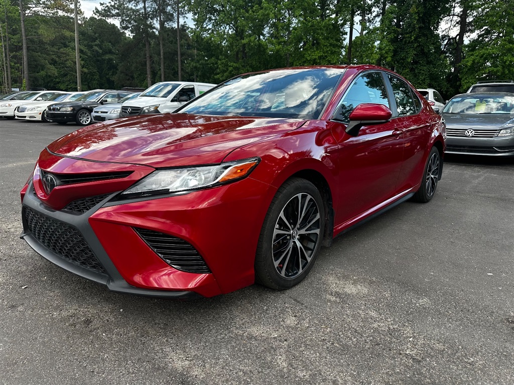 2019 Toyota Camry SE for sale by dealer