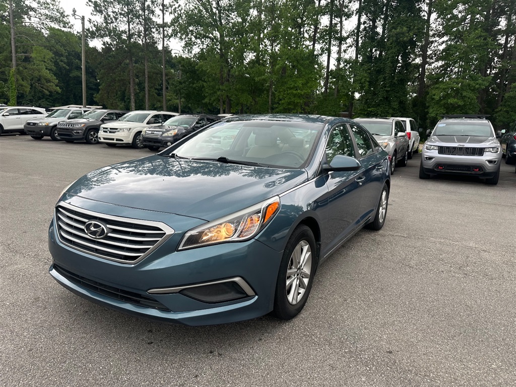 2017 Hyundai Sonata SE for sale by dealer