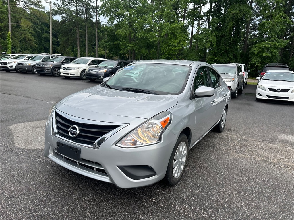2017 Nissan Versa 1.6 SV Sedan for sale by dealer
