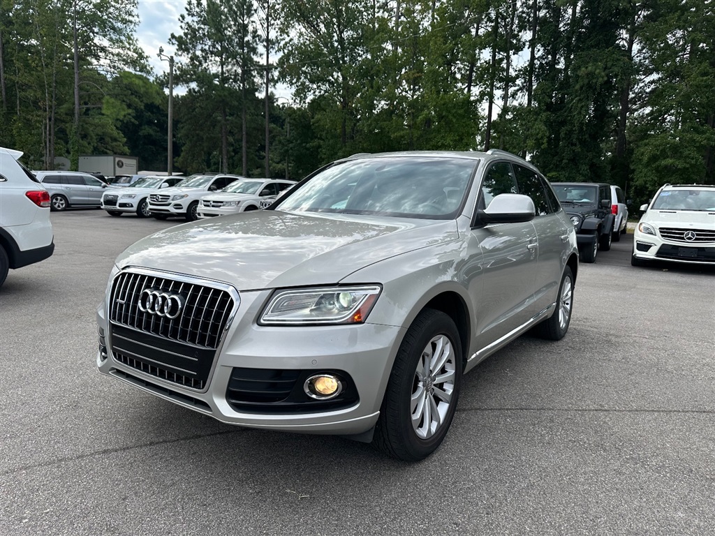 2014 Audi Q5 2.0 quattro Premium for sale by dealer