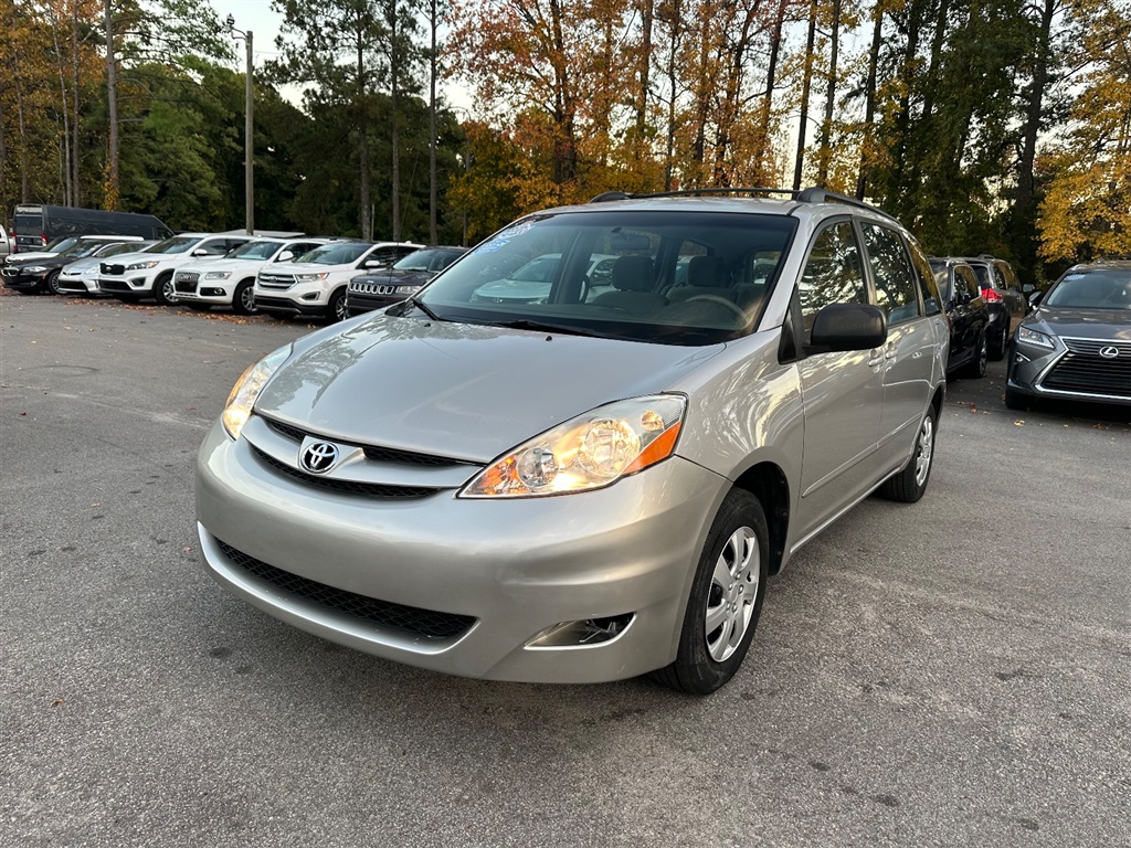 2006 Toyota Sienna LE 7-Passenger for sale by dealer
