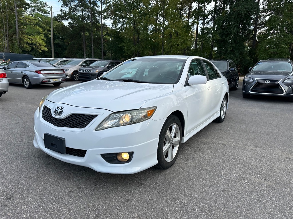 2010 Toyota Camry SE 6-Spd AT for sale by dealer
