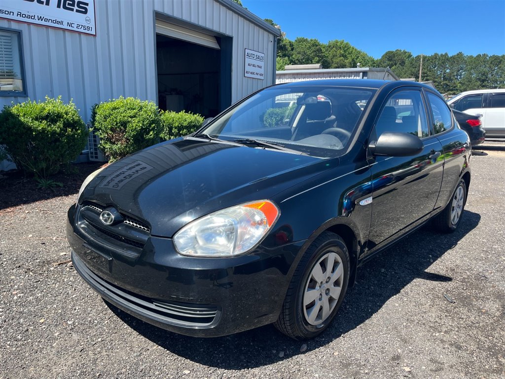 2009 Hyundai Accent GS 3-Door for sale by dealer