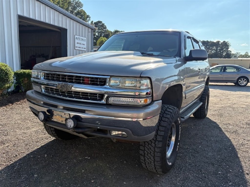 2001 Chevrolet Tahoe 4WD for sale by dealer