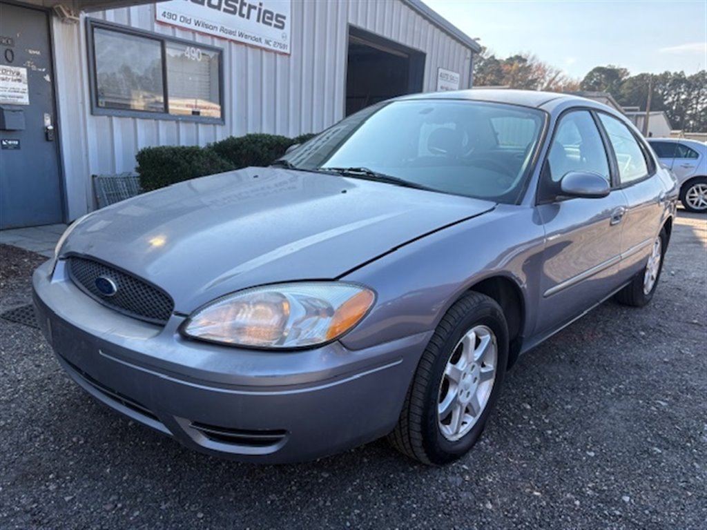 2006 Ford Taurus SEL for sale by dealer