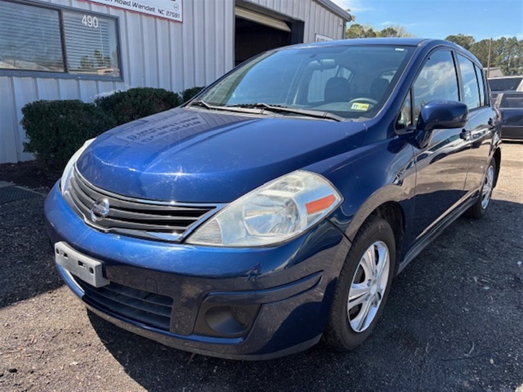 2012 Nissan Versa 1.8 SL Hatchback for sale by dealer