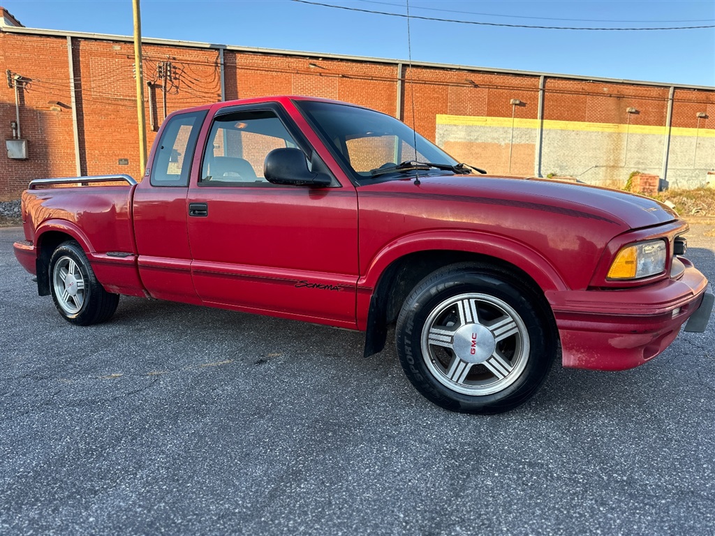 1997 GMC Sonoma Ext. Cab Sportside 2WD for sale by dealer