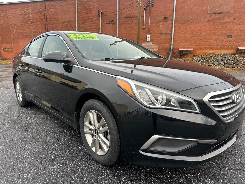 2017 Hyundai Sonata SE for sale by dealer