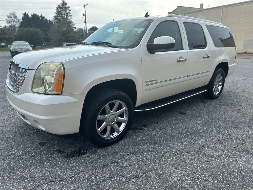 2011 GMC Yukon Denali XL 4WD for sale by dealer