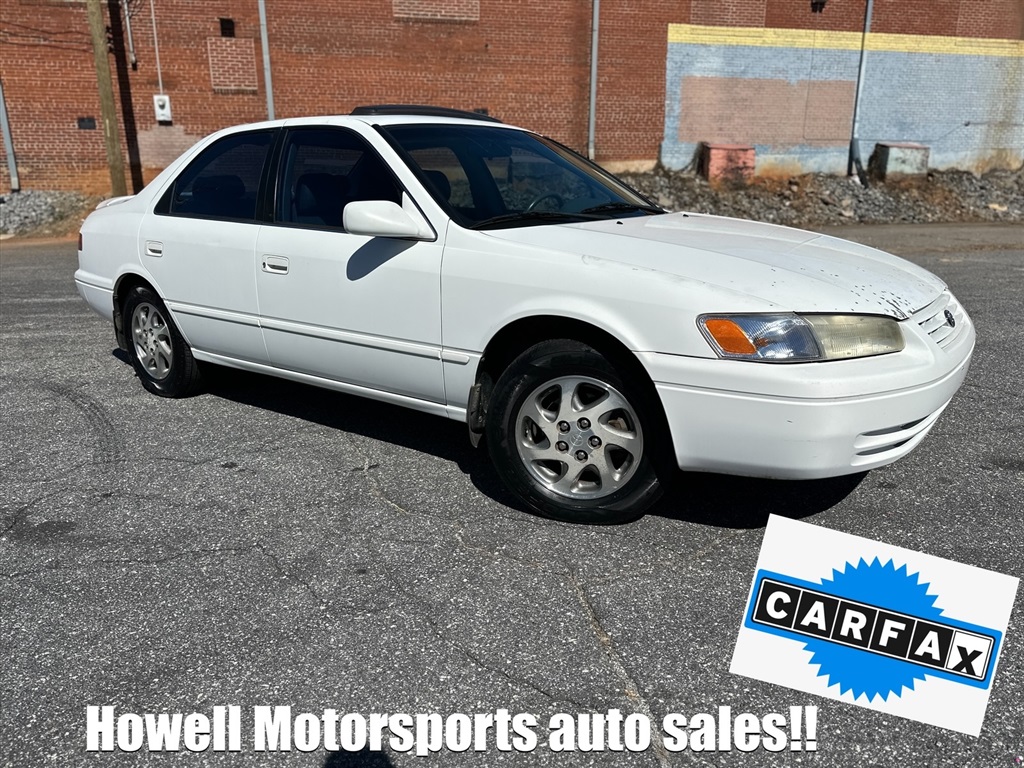 1999 Toyota Camry XLE V6 for sale by dealer