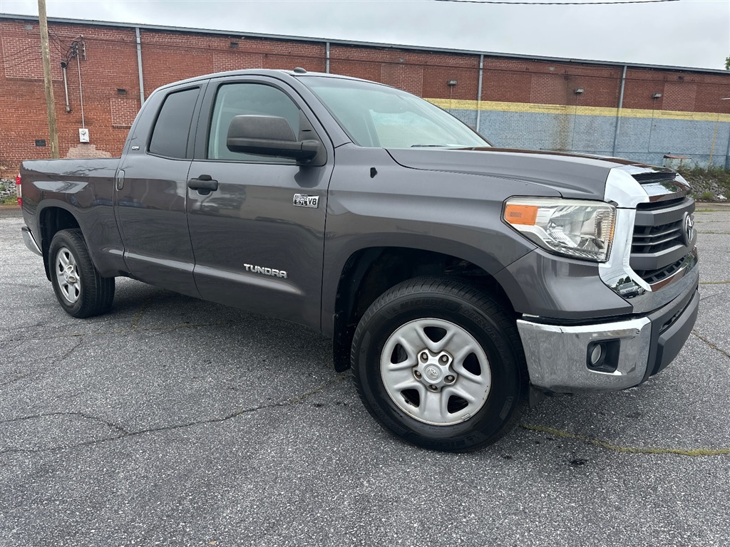2014 Toyota Tundra SR5 5.7L V8 FFV Double Cab 4WD for sale by dealer
