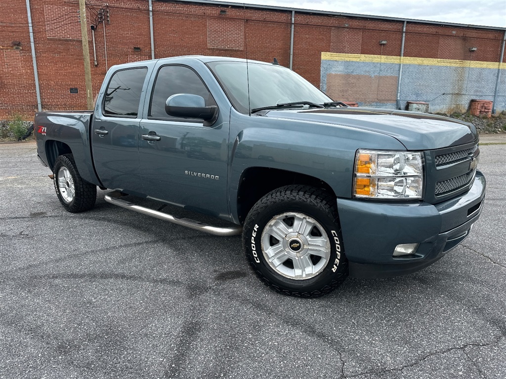 2011 Chevrolet Silverado 1500 LT Crew Cab 4WD for sale by dealer
