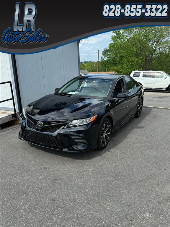 2019 Toyota Camry SE for sale by dealer
