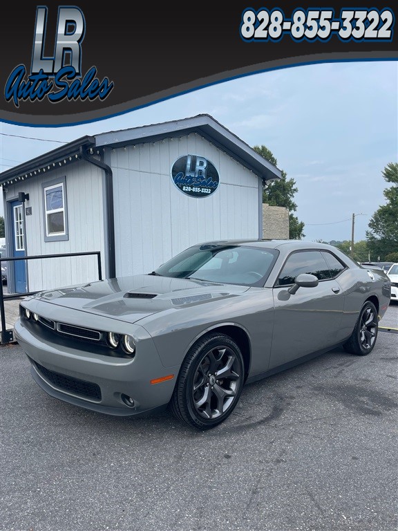 2018 Dodge Challenger SXT for sale by dealer