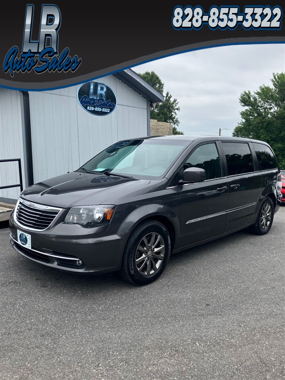 2016 Chrysler Town & Country S for sale by dealer