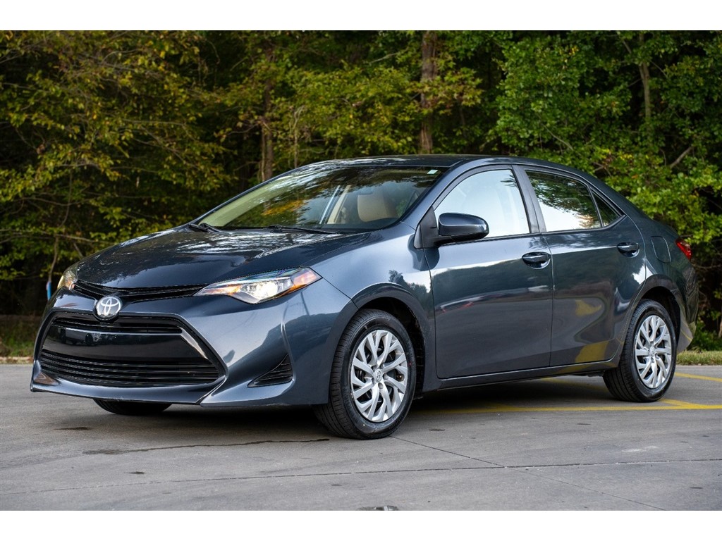 2019 Toyota Corolla LE for sale by dealer