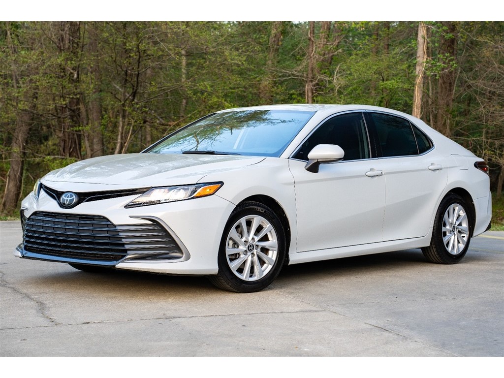 2023 Toyota Camry LE for sale by dealer