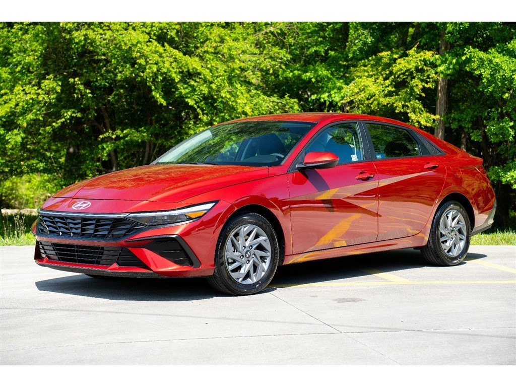 2024 Hyundai Elantra SEL for sale by dealer
