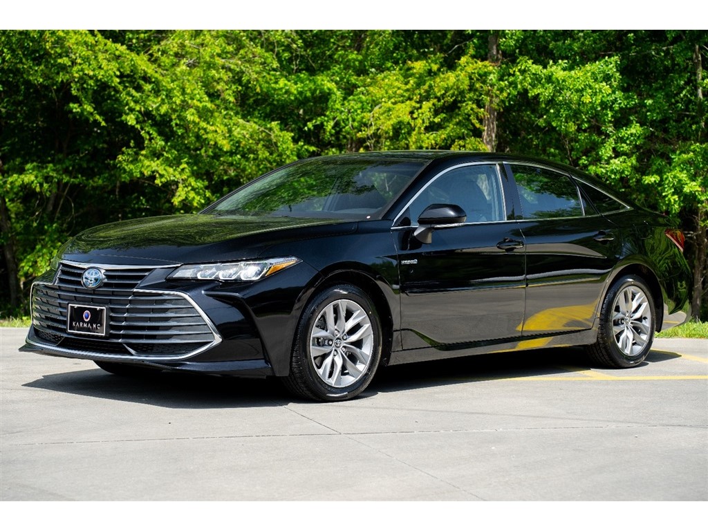 2020 Toyota Avalon Hybrid XLE for sale by dealer