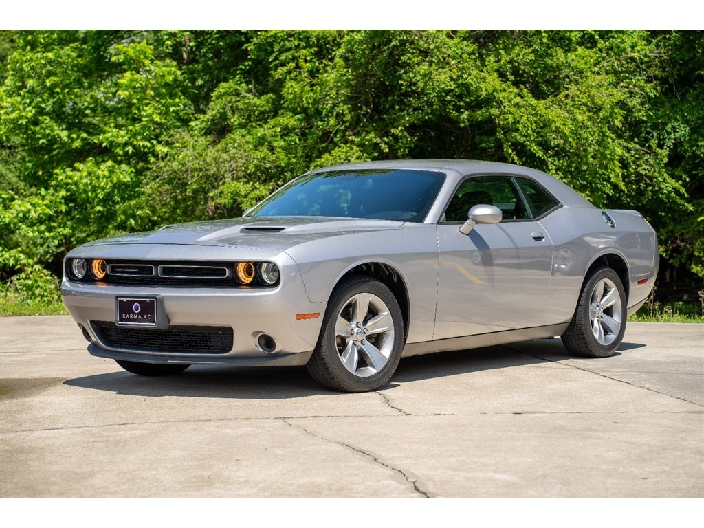 2018 Dodge Challenger SXT for sale by dealer