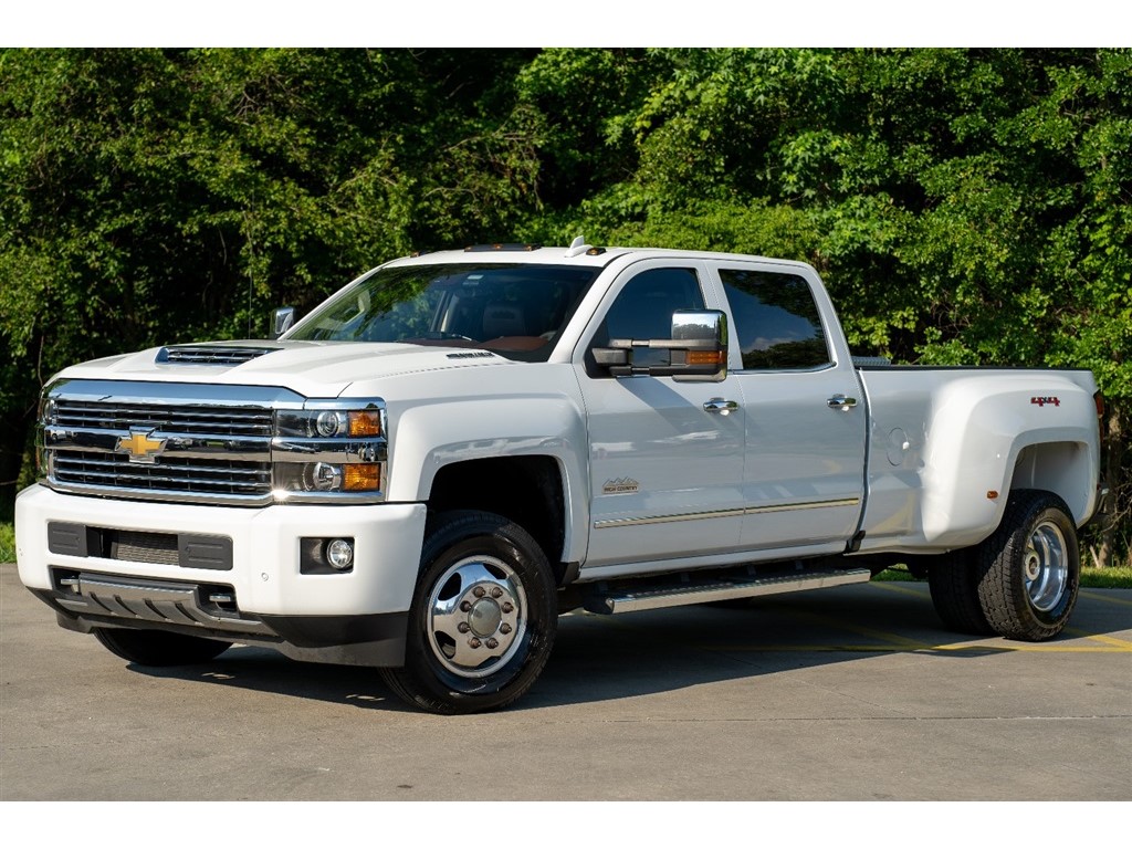 2017 Chevrolet Silverado 3500HD High Country 4WD for sale by dealer