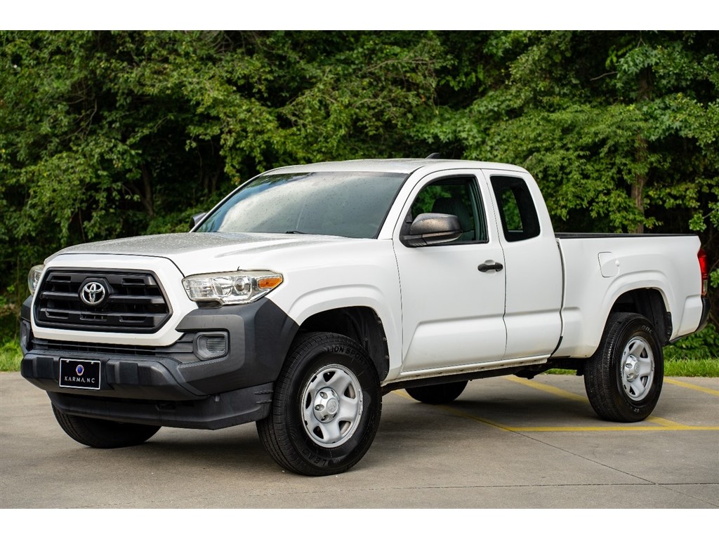 2017 Toyota Tacoma SR Access Cab I4 6AT 4WD for sale by dealer