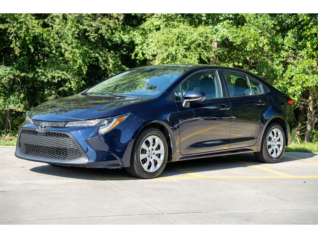 2020 Toyota Corolla LE for sale by dealer