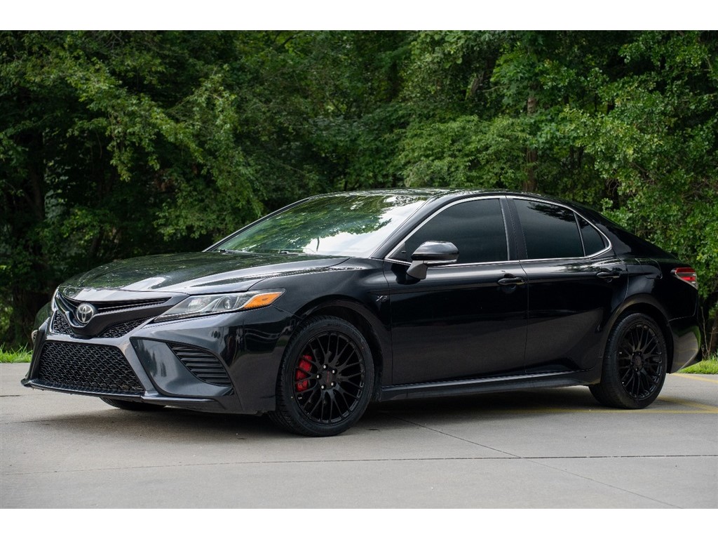 2019 Toyota Camry SE for sale by dealer