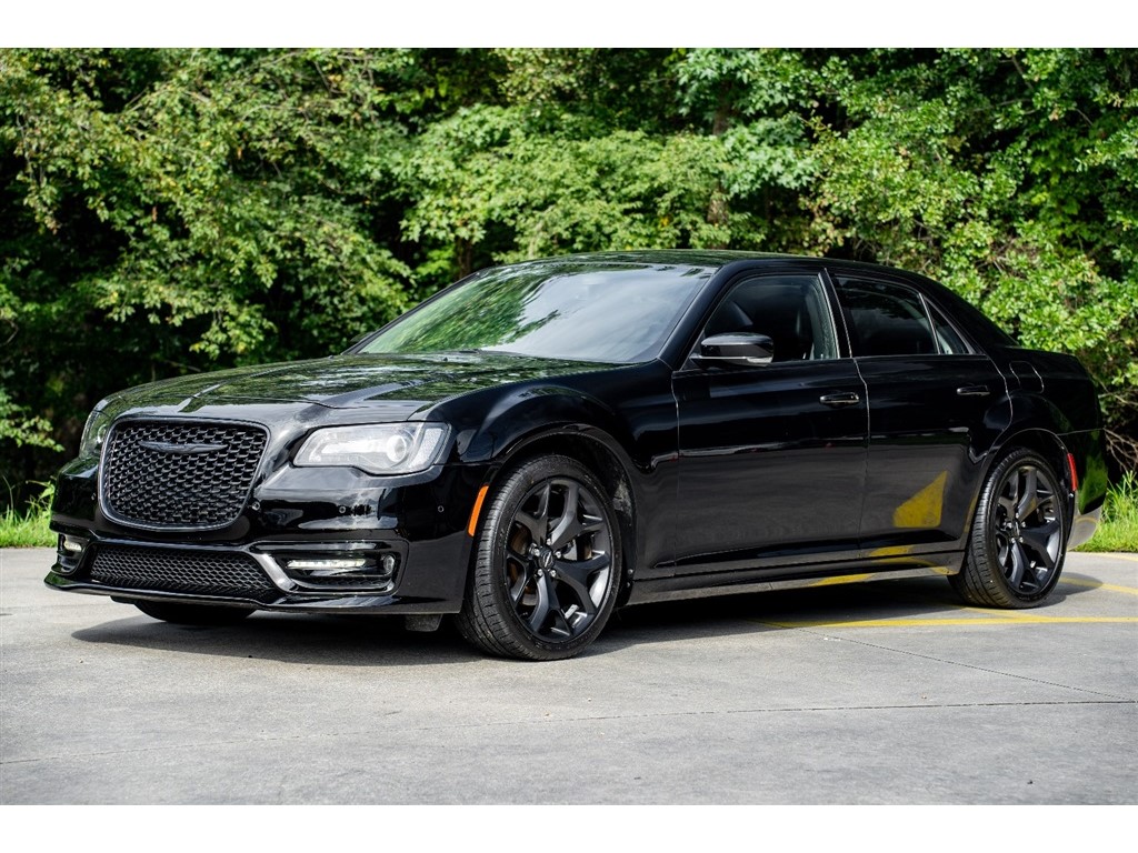 2021 Chrysler 300 Touring L for sale by dealer
