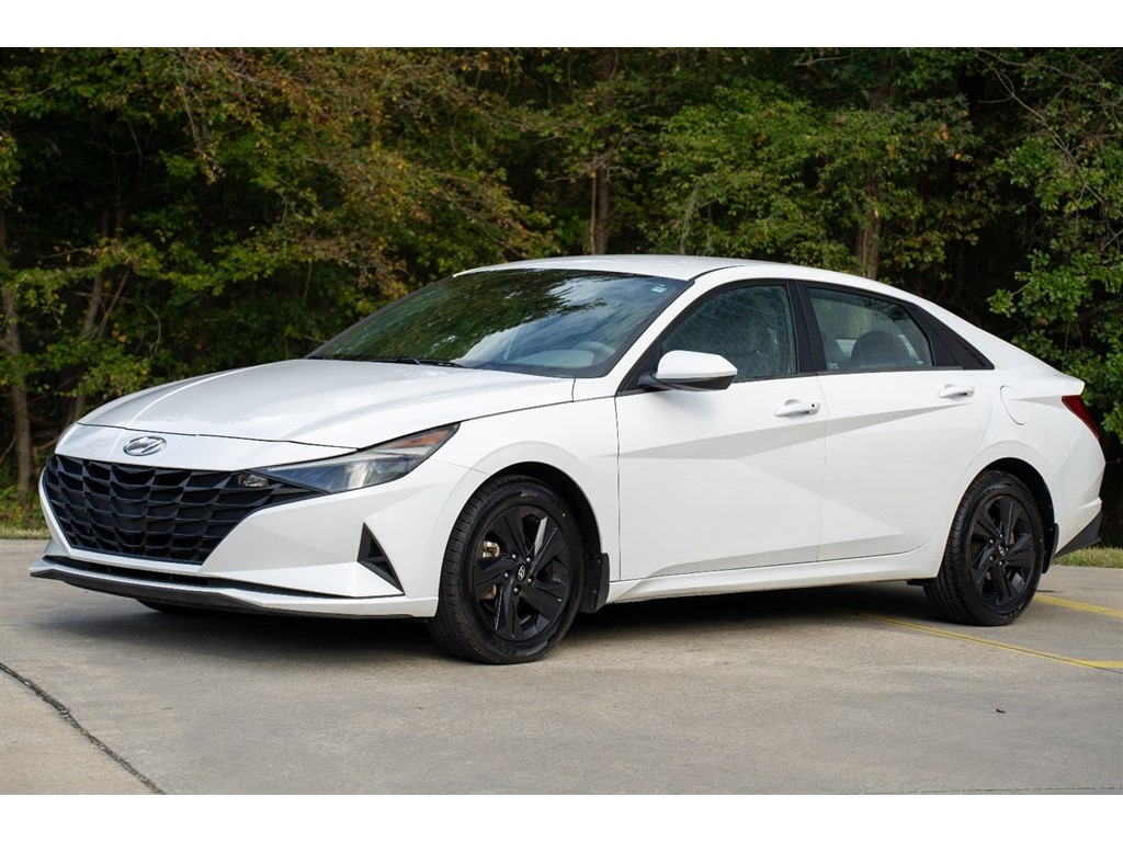 2023 Hyundai Elantra SEL for sale by dealer