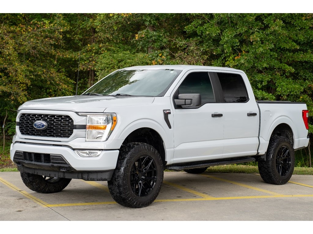 2022 Ford F-150 XLT 4WD for sale by dealer