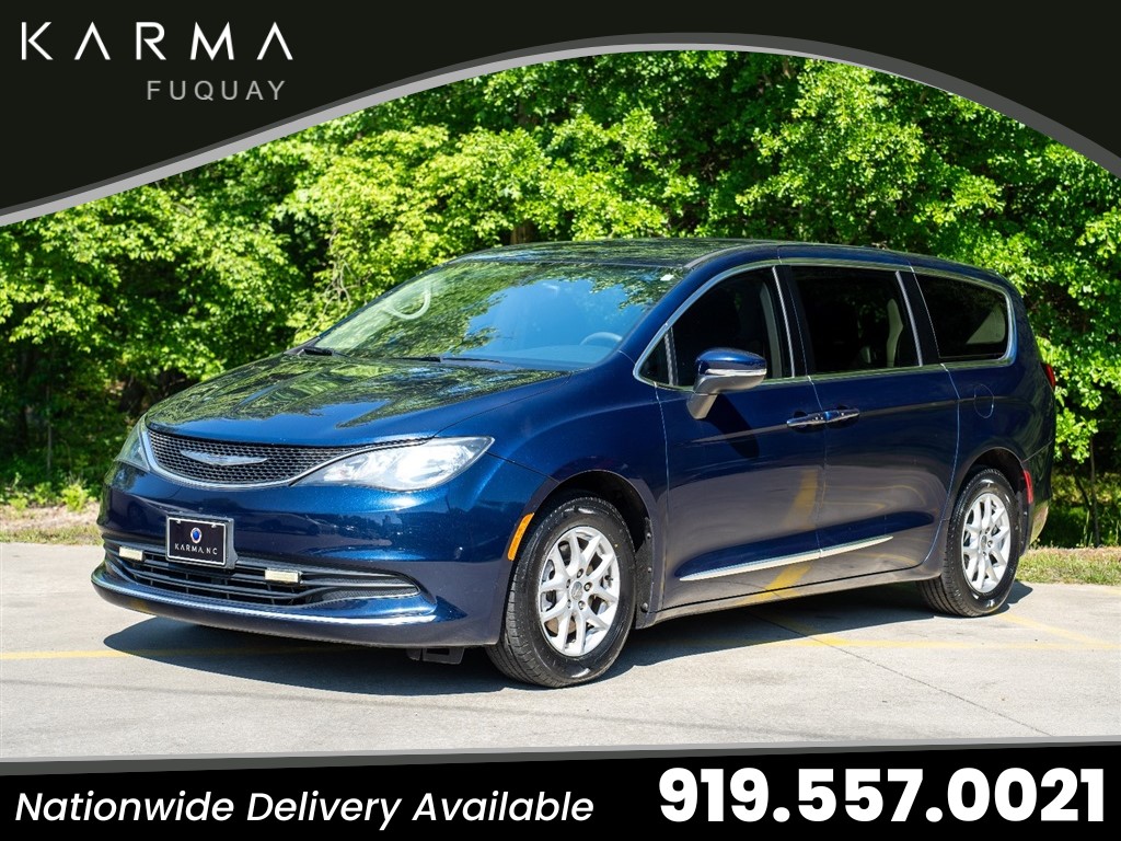 2017 Chrysler Pacifica Touring for sale by dealer