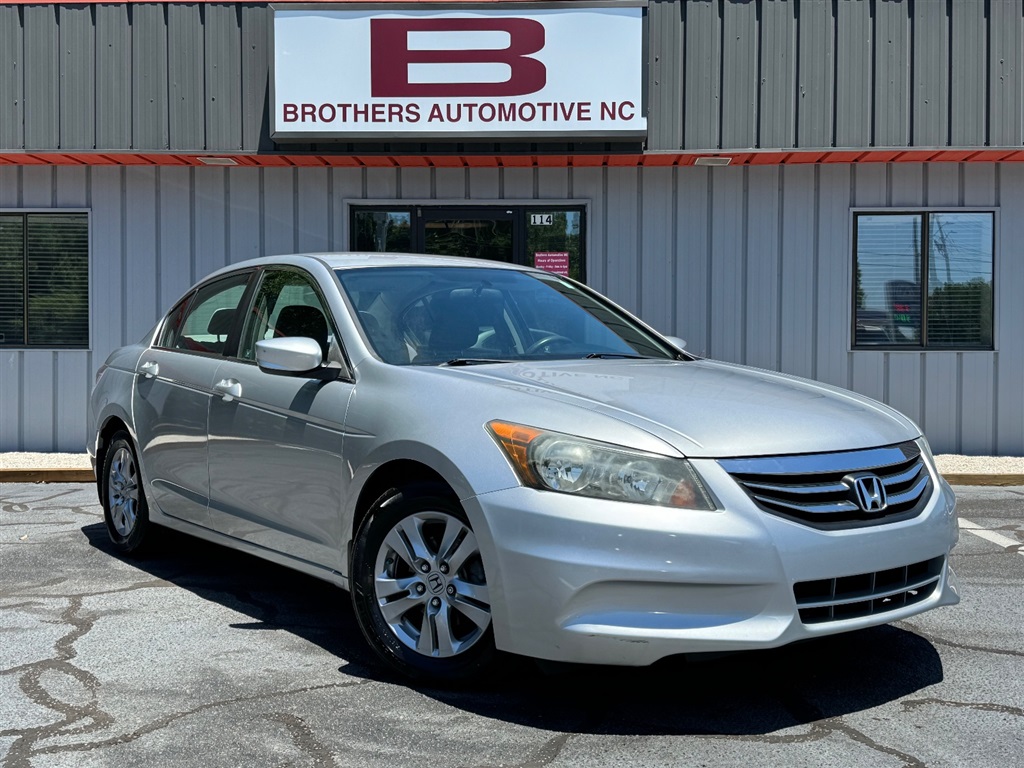 2012 Honda Accord LX Premium for sale by dealer