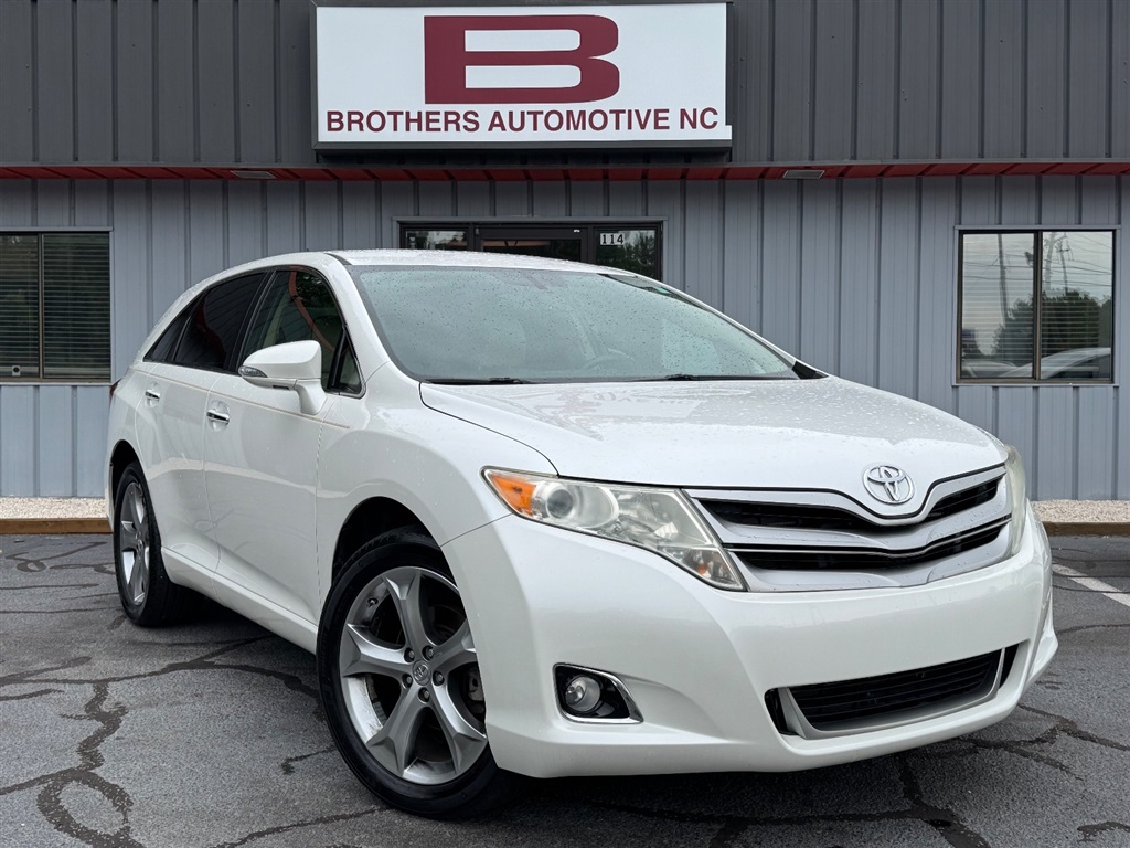 2013 Toyota Venza XLE V6 FWD for sale by dealer