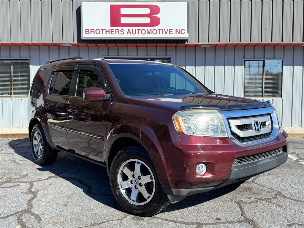 2011 Honda Pilot Touring 4WD W/DVD for sale by dealer