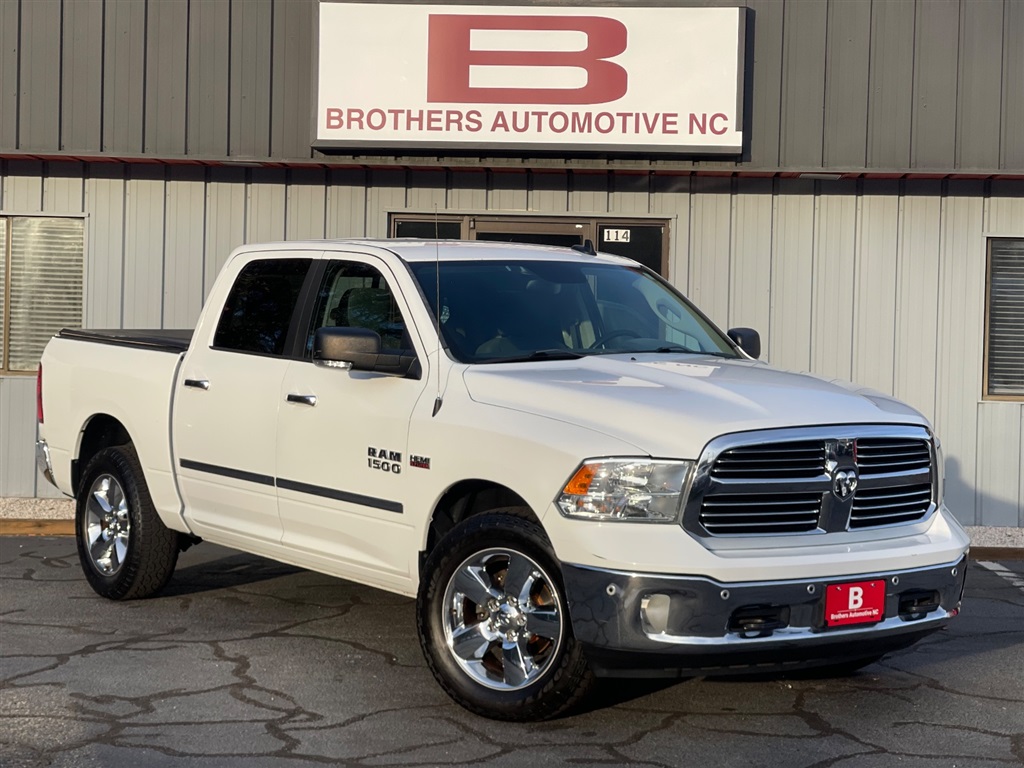 2016 RAM 1500 SLT Crew Cab SWB 4WD for sale by dealer