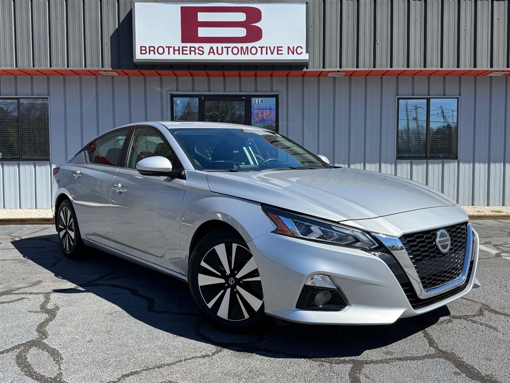 2020 Nissan Altima 2.5 SV for sale by dealer