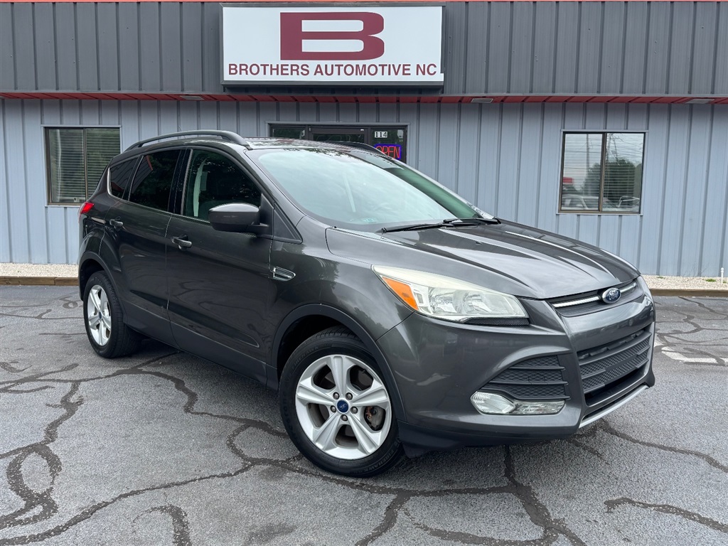 2016 Ford Escape SE 4WD for sale by dealer