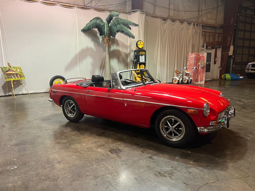 1974 MG MG B Roadster for sale by dealer
