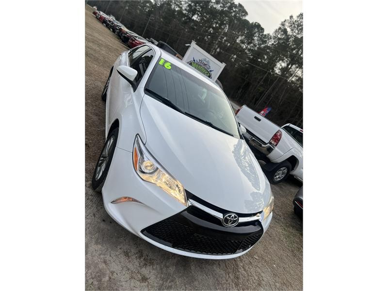 2016 Toyota Camry SE for sale by dealer