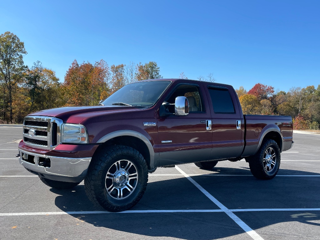 2005 Ford F-250 SD Lariat Crew Cab 4WD for sale by dealer