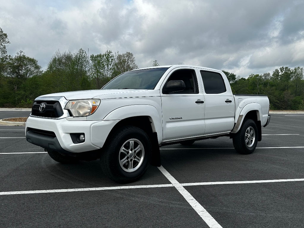 2014 Toyota Tacoma PreRunner Double Cab V6 5AT 2WD for sale by dealer