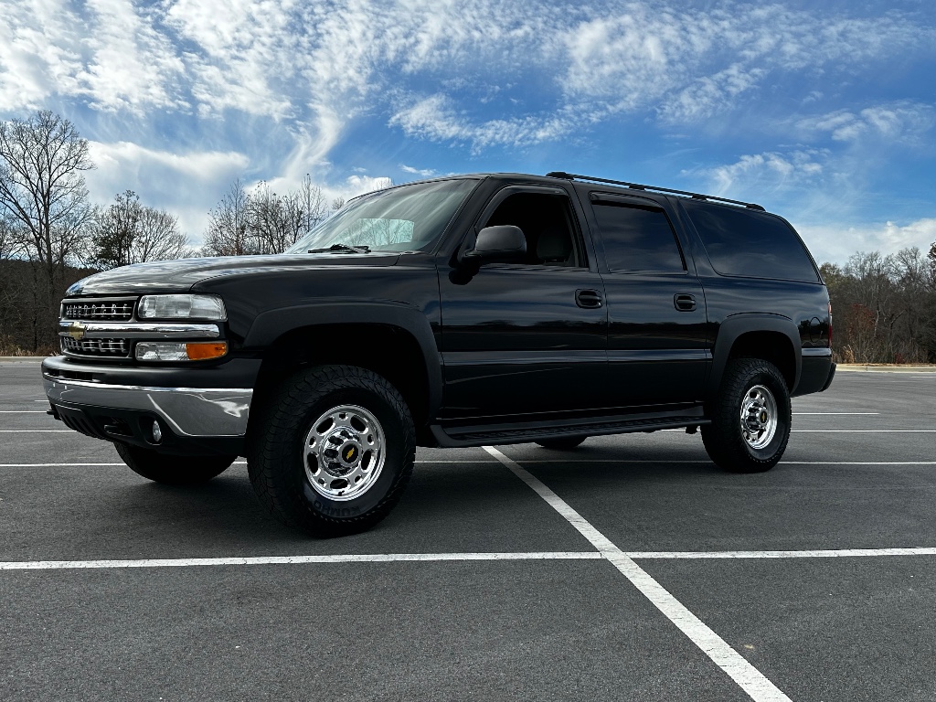 2003 Chevrolet Suburban 2500 4WD for sale by dealer