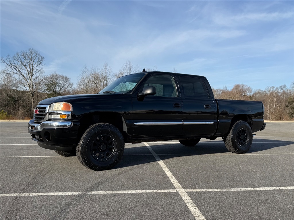 2007 GMC Sierra Classic 1500 SLT Crew Cab 4WD for sale by dealer