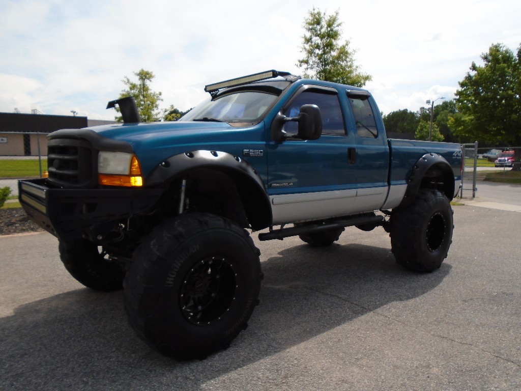 2001 Ford F-250 SD XLT Supercab Short Bed 4WD for sale by dealer