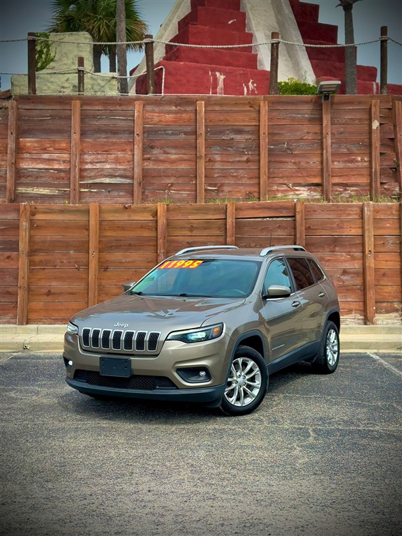 2019 Jeep Cherokee Latitude FWD for sale by dealer